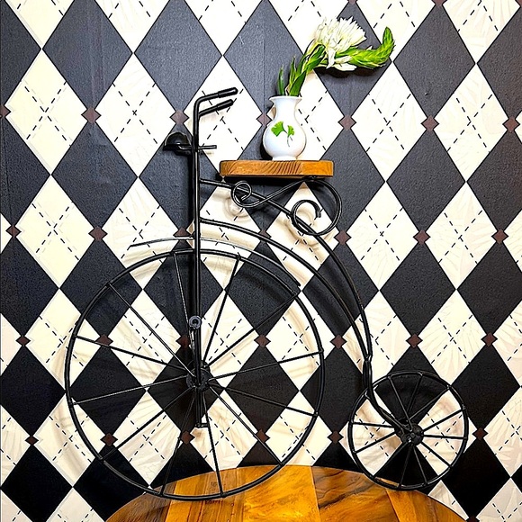 Vintage Black Metal Penny-Farthing Bicycle Decor with Wood Platform - Rustic - Picture 3 of 10